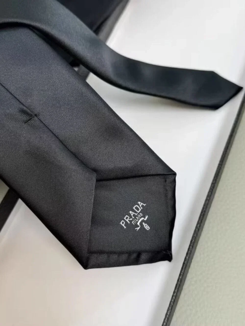 ✨ Prada Black Triangle Logo Silk Neck Tie